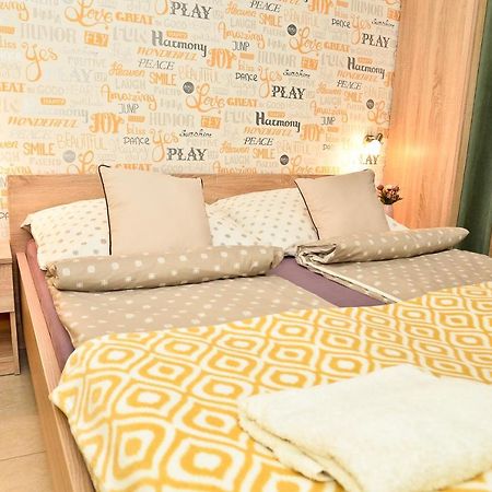 Happy Apartman Hajduszoboszlo Ngoại thất bức ảnh