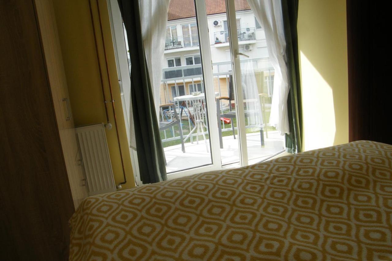 Happy Apartman Hajduszoboszlo Ngoại thất bức ảnh