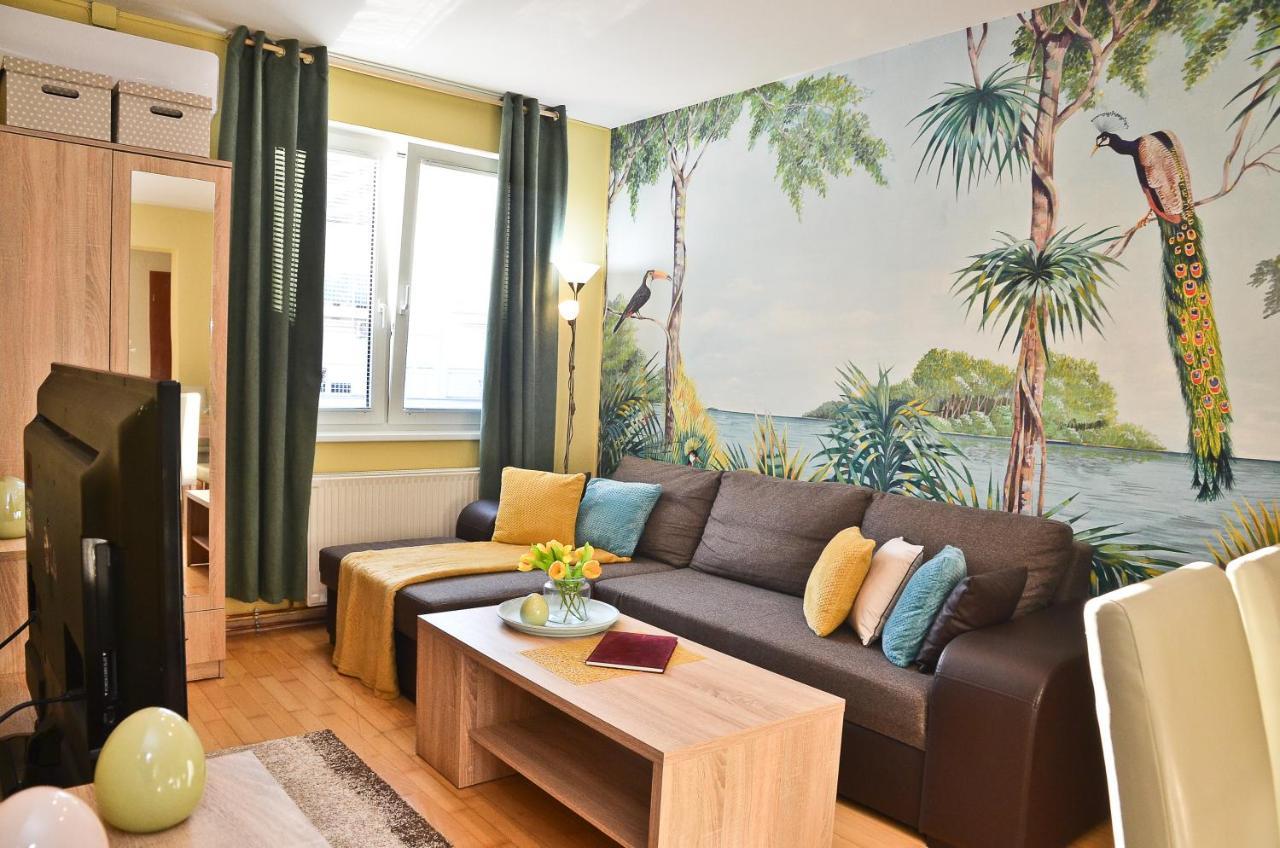 Happy Apartman Hajduszoboszlo Ngoại thất bức ảnh
