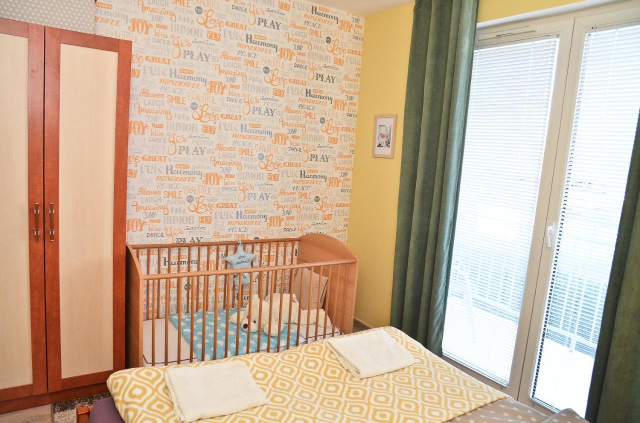 Happy Apartman Hajduszoboszlo Ngoại thất bức ảnh