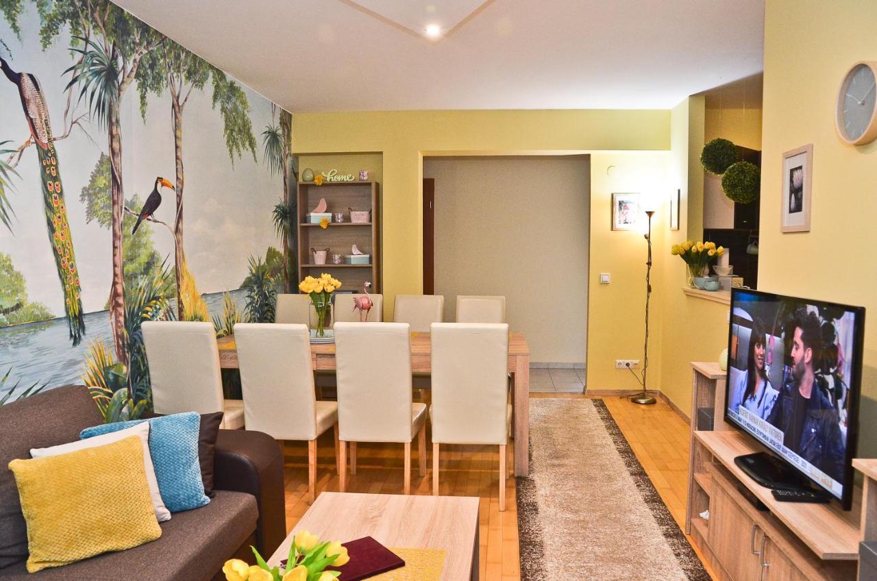 Happy Apartman Hajduszoboszlo Ngoại thất bức ảnh